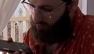 A Fort Lauderdale man is sharing the emotional moment his wife was detained by federal immigration agents — an encounter he captured on his phone as it unfolded. Find all the details in this link: http://on.nbc6.com/CqQSBnW #ICE #FortLauderdale #florida