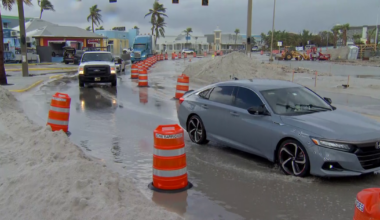 Fort Myers Beach tackles traffic chaos with temporary ranger solution | Lee County