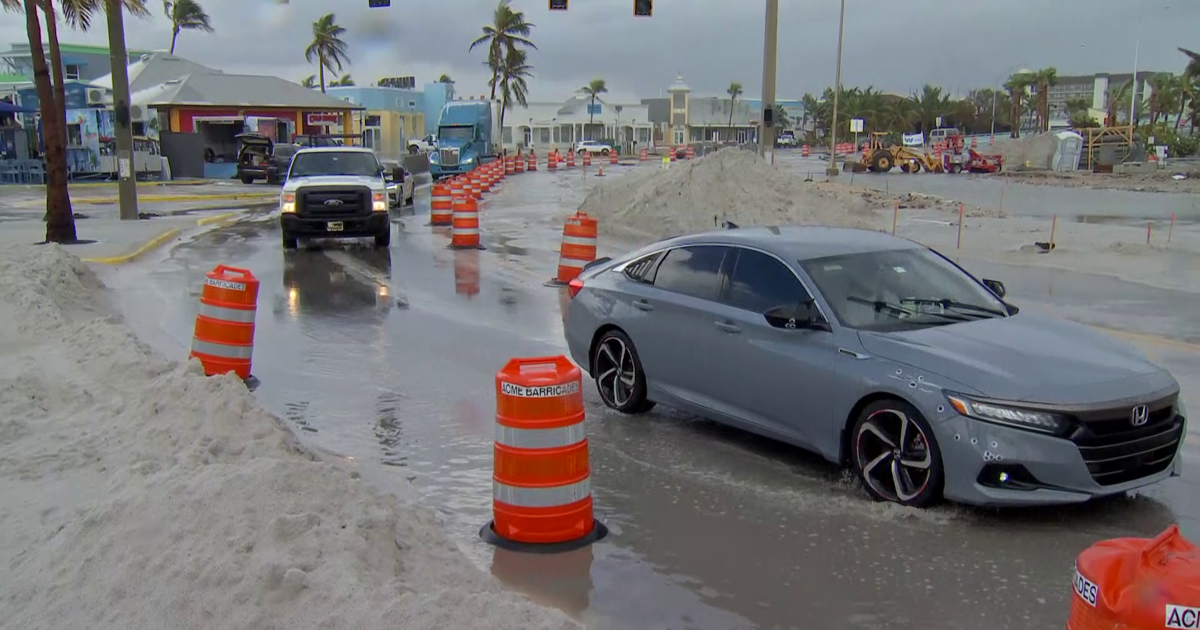 Fort Myers Beach tackles traffic chaos with temporary ranger solution | Lee County