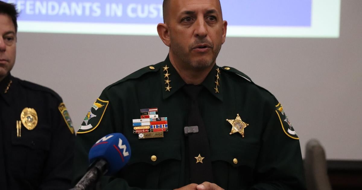 Lee County sheriff to hold news conference on animal cruelty arrest | Lee County