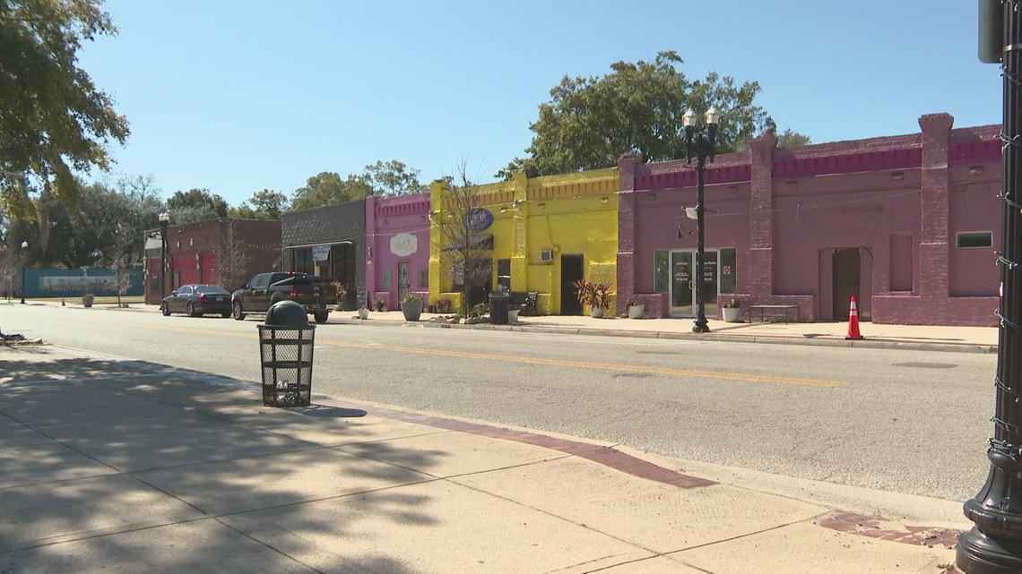 Ordinance setting up Eastside Community Grants Program advances through council committees