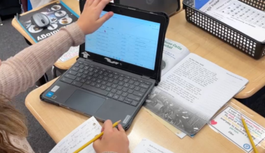 AI is helping students learn literacy at Seawind Elementary School