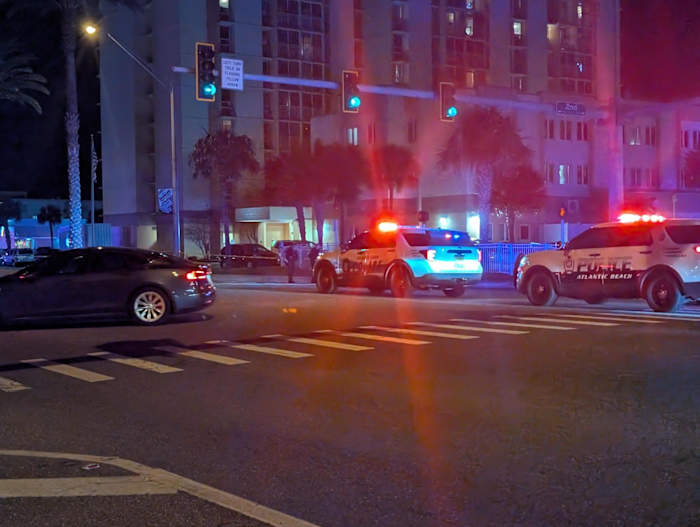 ‘Strong link’ between Jax Beach ‘takeover’ event that ended in gunfire & similar event at Avenues Mall, police say