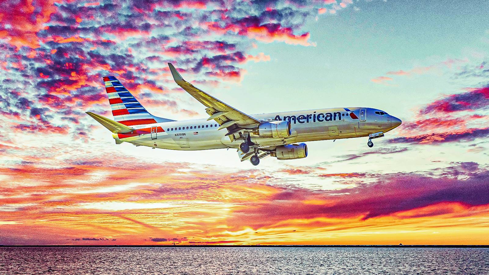 American Airlines 737-800 Forced To Divert To Jacksonville After Tail Strike