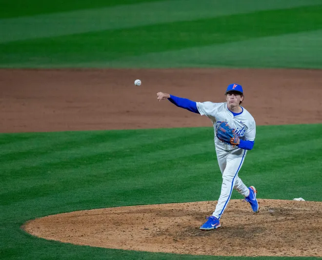 Florida's pitcher Russell Sandefer (17) comes into the game against UAB, Friday, February 13, 2026, at Condron Family Ballpark in Gainesville, Florida. The Gators lost Game 1 to the Blazers 9-7. [Cyndi Chambers/ Gainesville Sun] 2026
