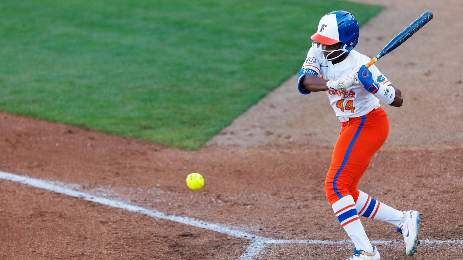 Erickson’s two-homerun night powers No. 4 Florida over Georgia Tech