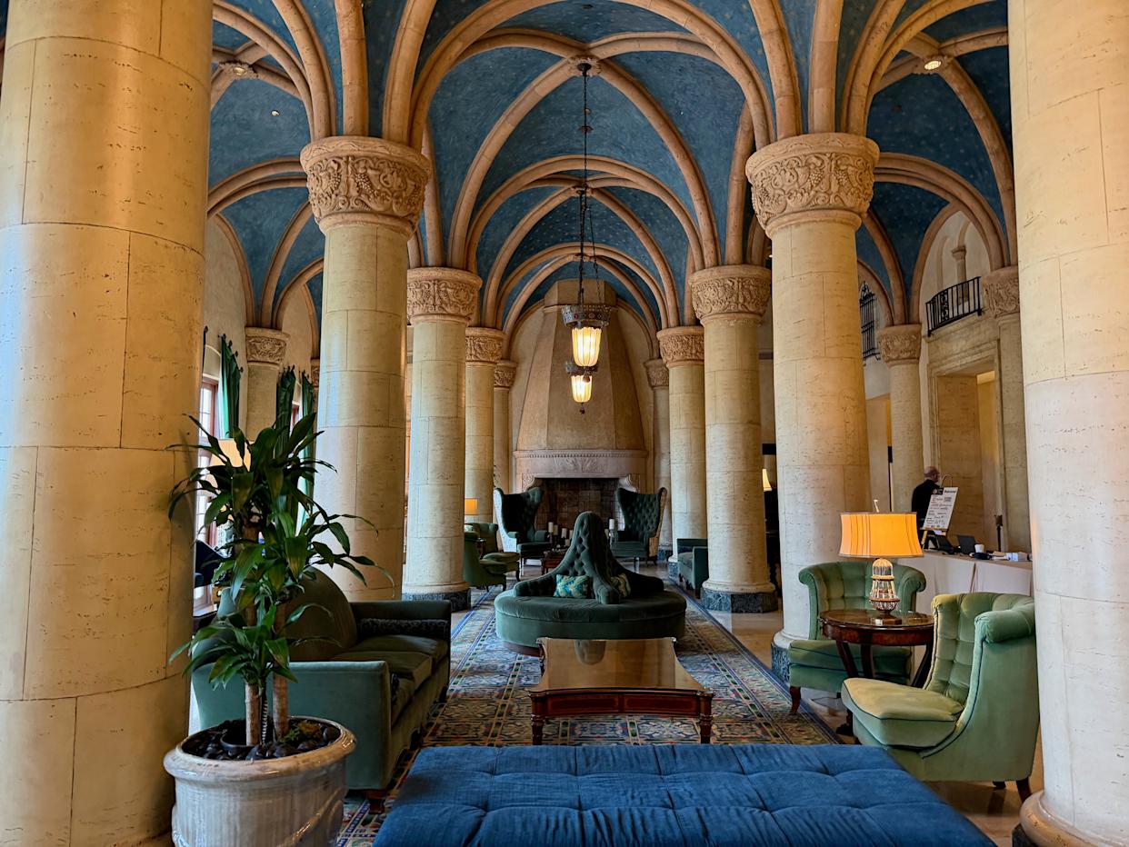 Miami Biltmore hotel Lobby