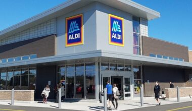 Aldi grocery store