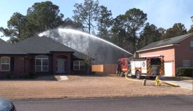 JFRD responding to active brush fire on the Westside