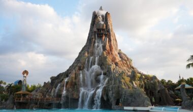 Volcano Bay at Universal Orlando to go cashless starting Feb 25 – Inside Universal