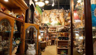 This Massive Florida Consignment Store Serves $1 Mimosas While You Shop