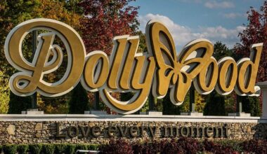 Flying '9 to 5': Dollywood-themed flight takes passengers from Orlando to Knoxville this fall
