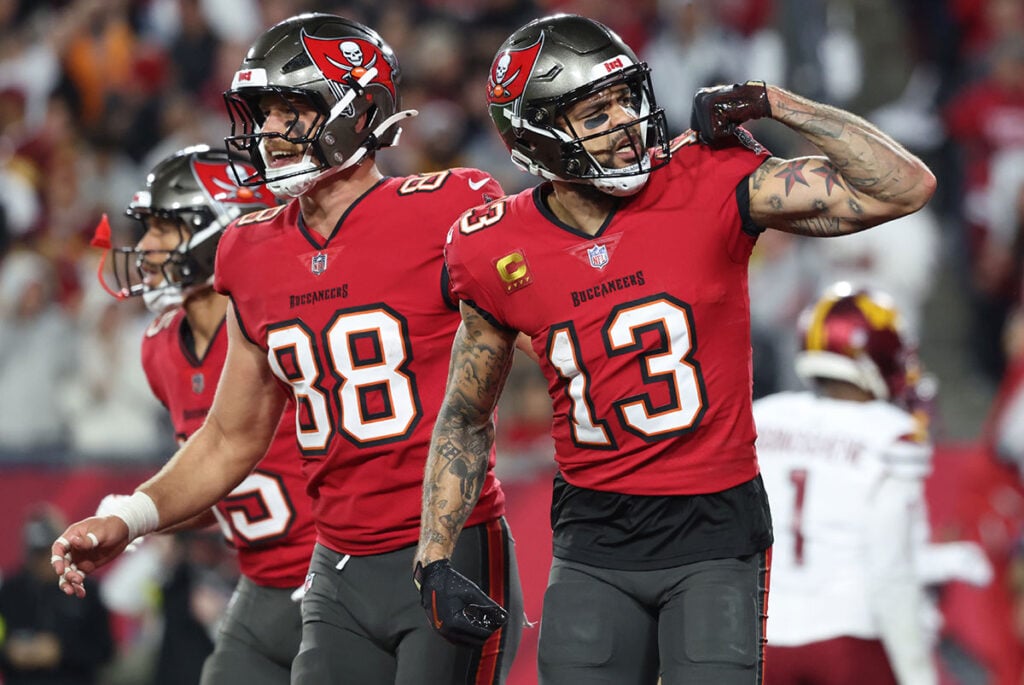 Bucs Mailbag: Mike Evans' Future In Tampa Bay, Need For Lbs 6 Bucs Te Cade Otton And Wr Mike Evans