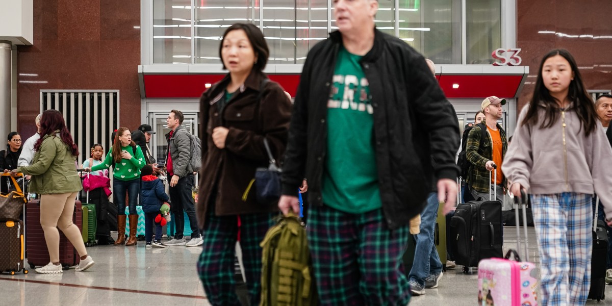 Tampa airport says it wants to ban pajamas in the terminal, has to clarify that it was just joking