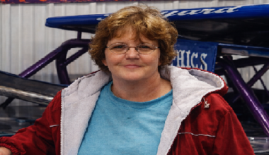 Glenda Faye Bolyard (69) of St. Peter