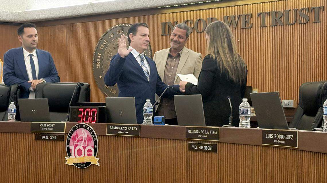 Luis González is sworn in Tuesday night after being appointed to fill a vacant Hialeah City Council seat, marking his return following a 2019 election loss.