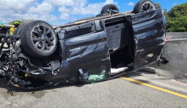 A multi-vehicle crash shut down southbound lanes of Interstate 95 near Broward Boulevard in Fort Lauderdale, injuring three and causing heavy backups on Sunday.