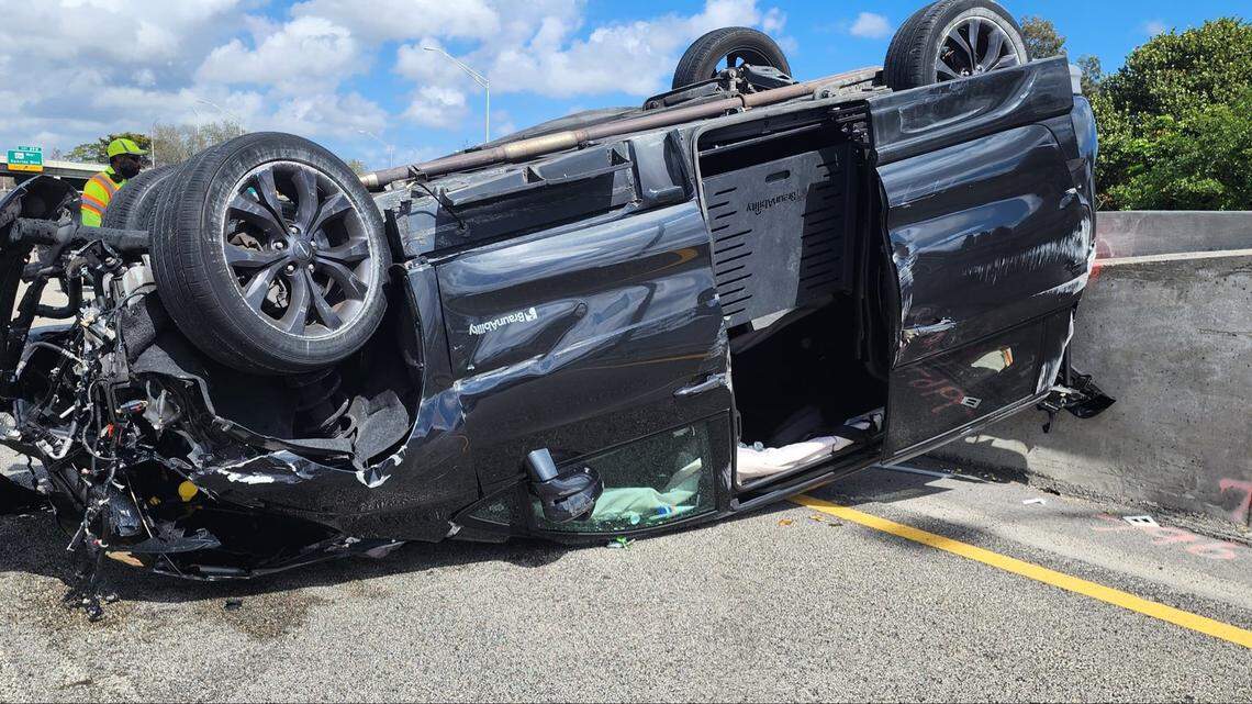 A multi-vehicle crash shut down southbound lanes of Interstate 95 near Broward Boulevard in Fort Lauderdale, injuring three and causing heavy backups on Sunday.