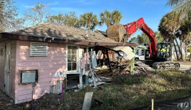 A backhoe tore down the historically designated Pass-a-Grille shuffleboard clubhouse on Thursday after it was damaged by hurricanes in 2024.(Spectrum News/Josh Rojas)