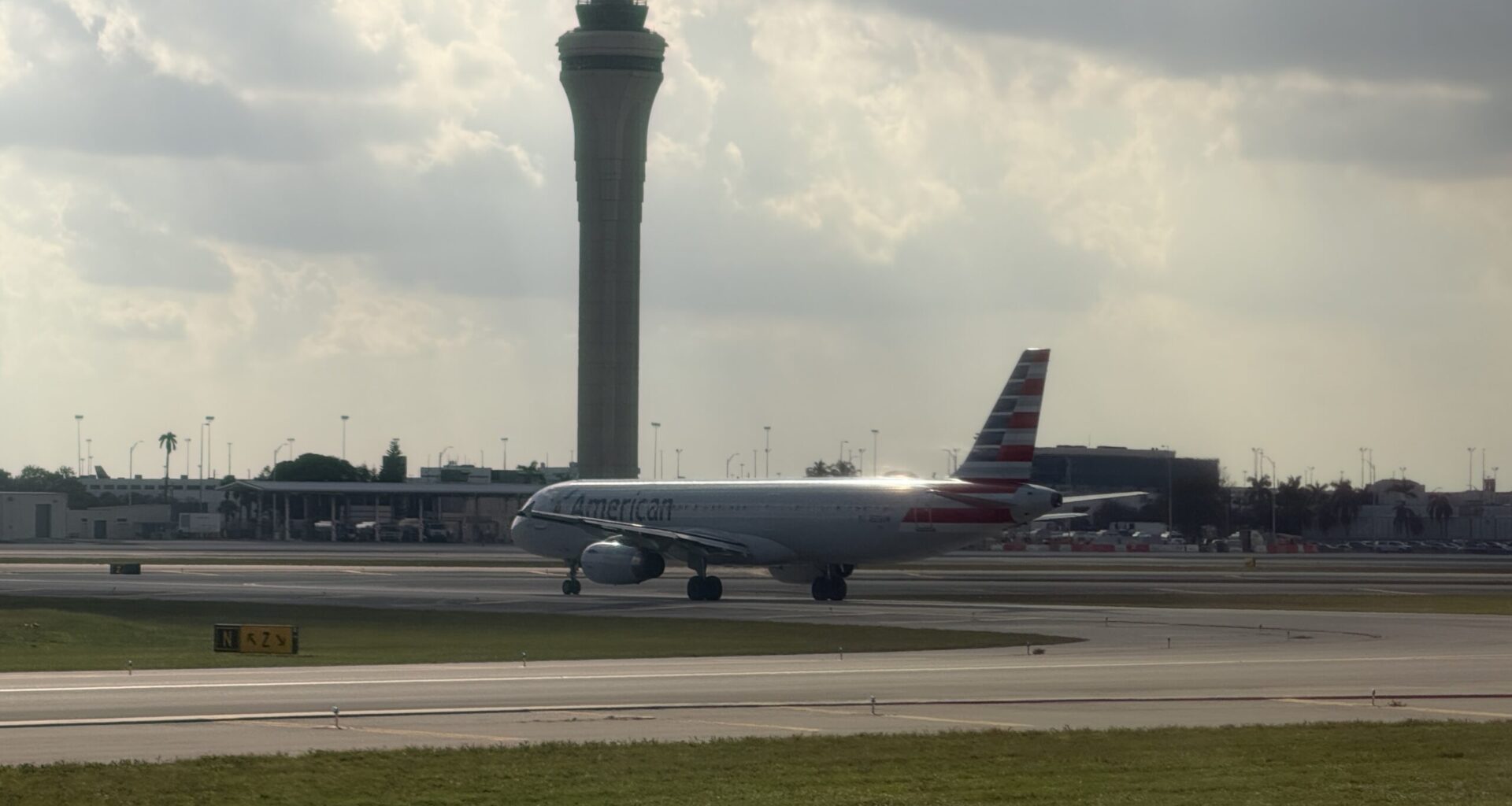 Valentine flower imports increase at Miami airport, despite tariffs and higher costs