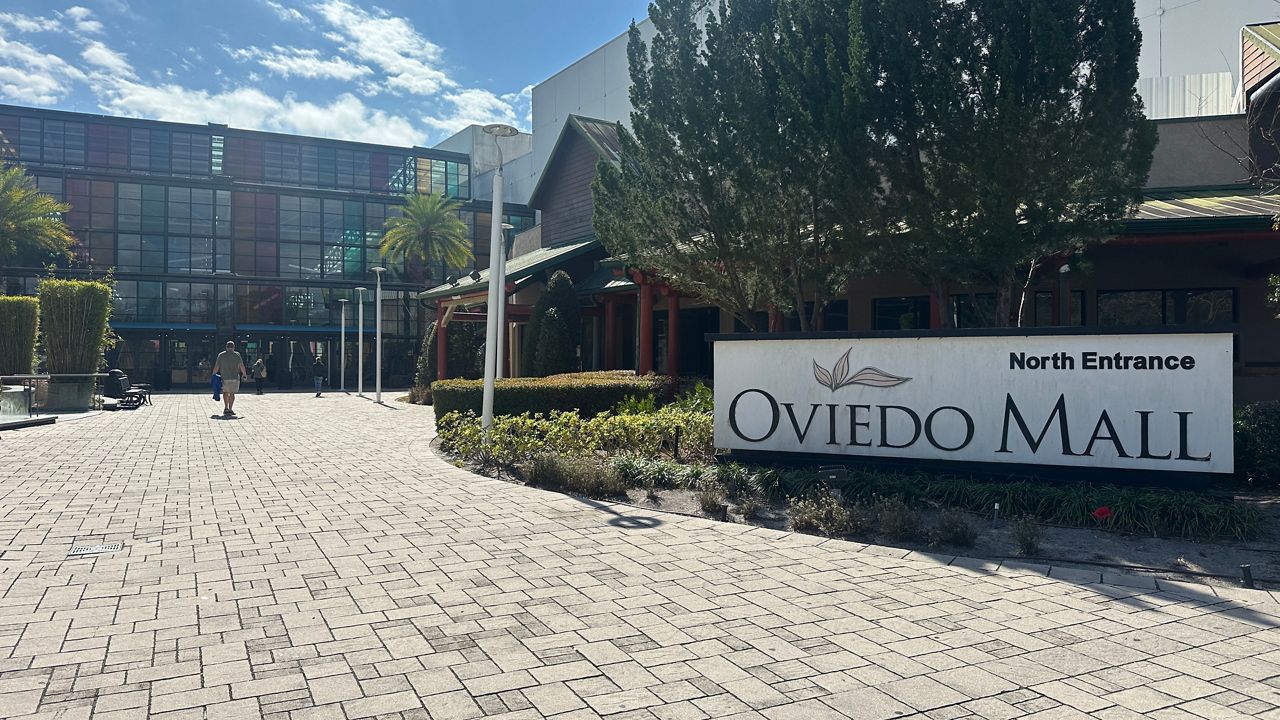 Small businesses at the Oviedo Mall struggle
