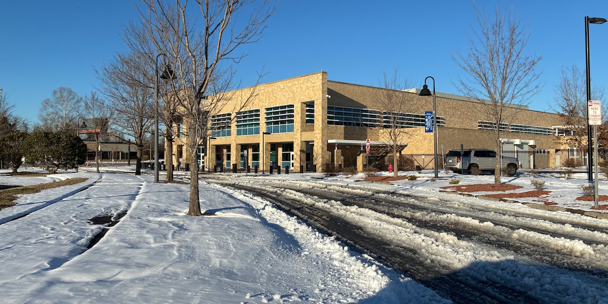 First responders navigate unplowed roads as Jacksonville recovers from 13 inches of snow