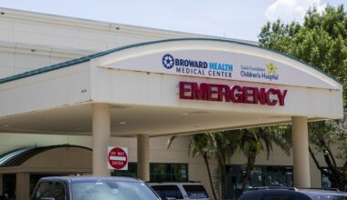 Behind the big defeat for Broward public hospitals