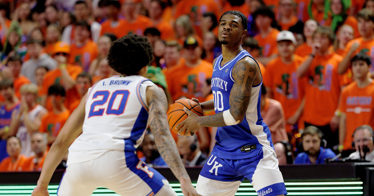 Ryan-Schwartz-emerging-down-stretch-Kentucky