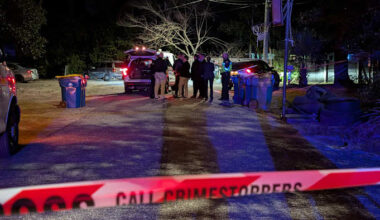 Man spotted for 2nd time in stolen car fatally shot by 2 officers during foot chase after he pulled out handgun: JSO