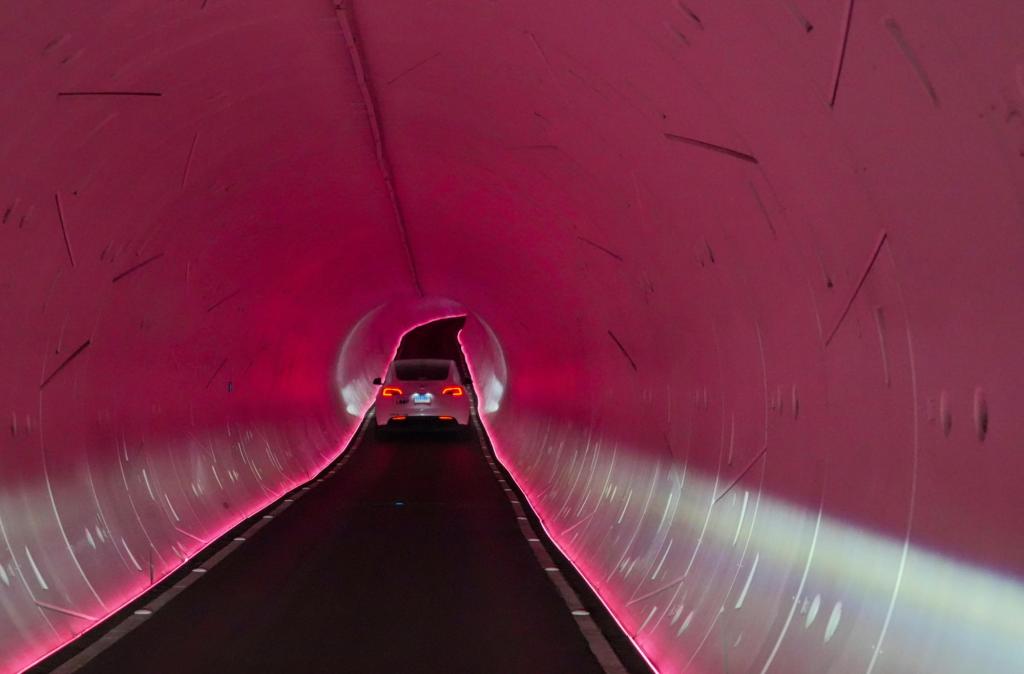 Boring Company touts tunnels and Teslas to Universal Orlando