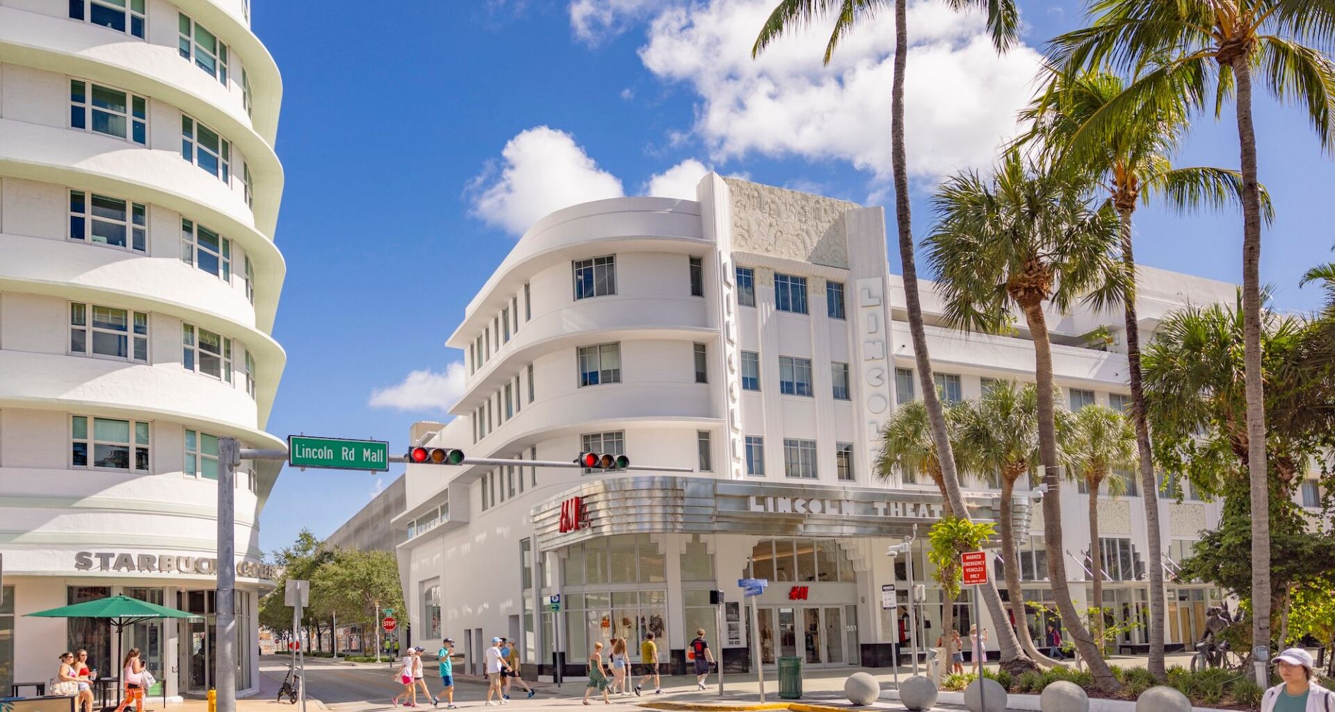 Photo of Lincoln Road in Miami Beach