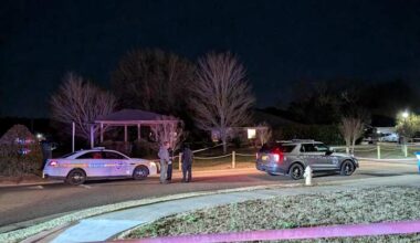 2 people shot, taken to hospital following shooting in Oceanway neighborhood: police