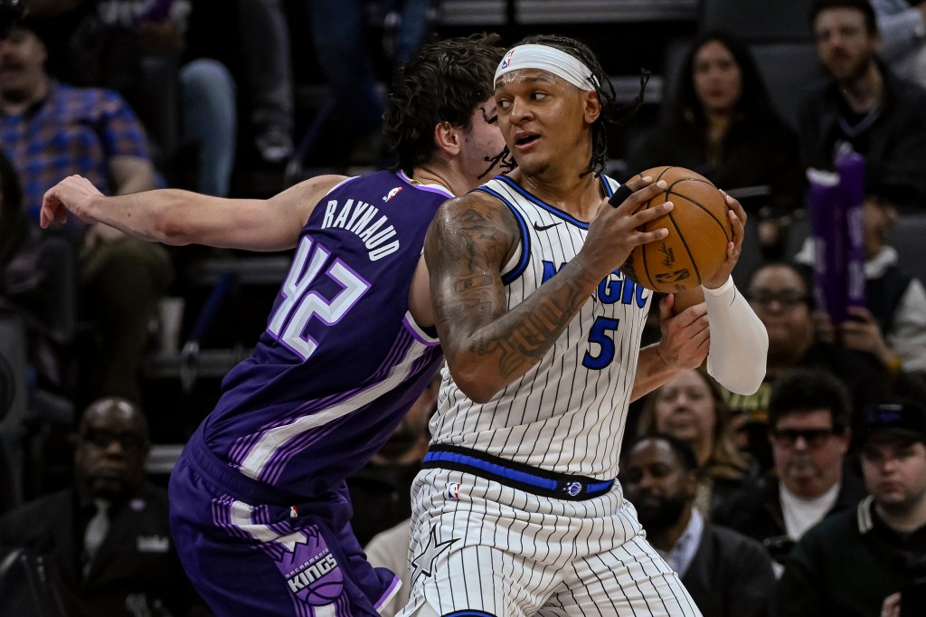 Orlando Magic leaned on 3s, defense to cruise past Kings
