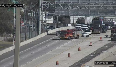 Crash blocking all lanes of I-10 West between Lane and Cassat Ave.