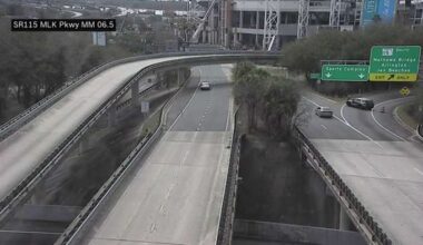 Motorcyclist dies in crash on Arlington Expressway E. at Mathews Bridge