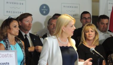 Stetson Law alumni sign letter to denounce AG Pam Bondi