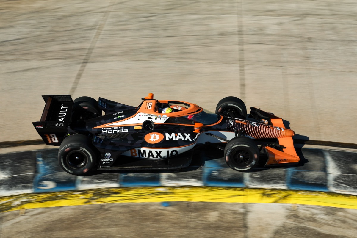 Despite radio problems, Romain Grosjean is in contention at St. Petersburg