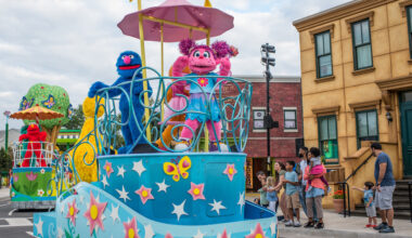 Sesame Street parade not closing at SeaWorld Orlando