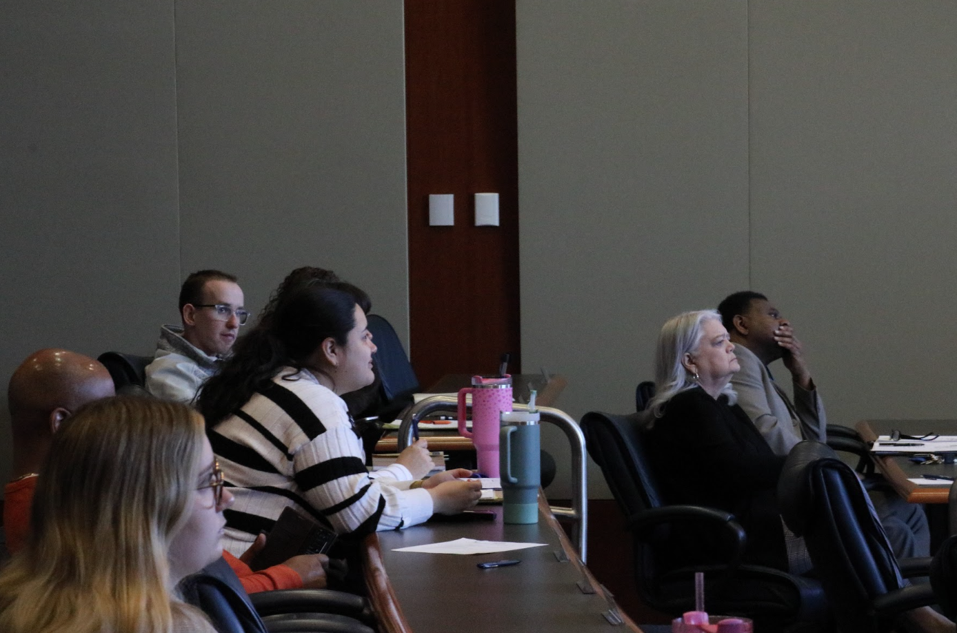 SG Committees approve travel requests, associate justice appointment, decide survey topic