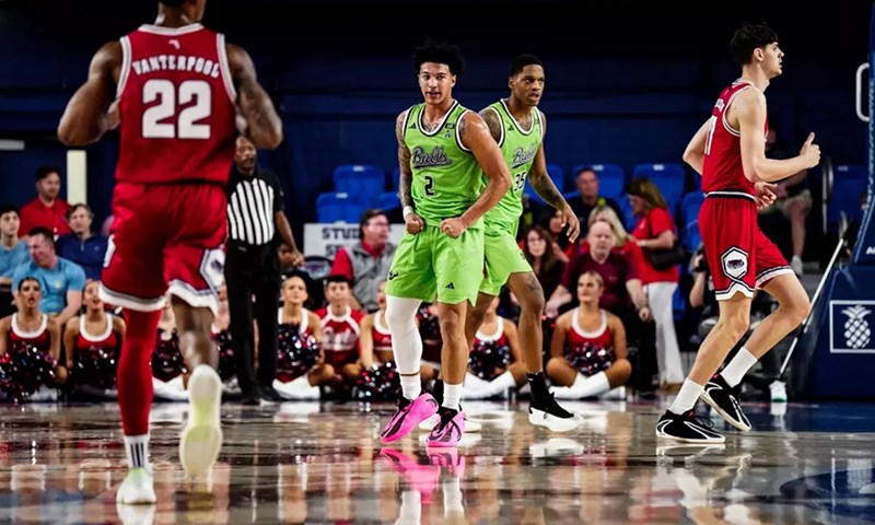 South Florida's Enis, Florida Atlantic's Parker Earn Weekly Honors