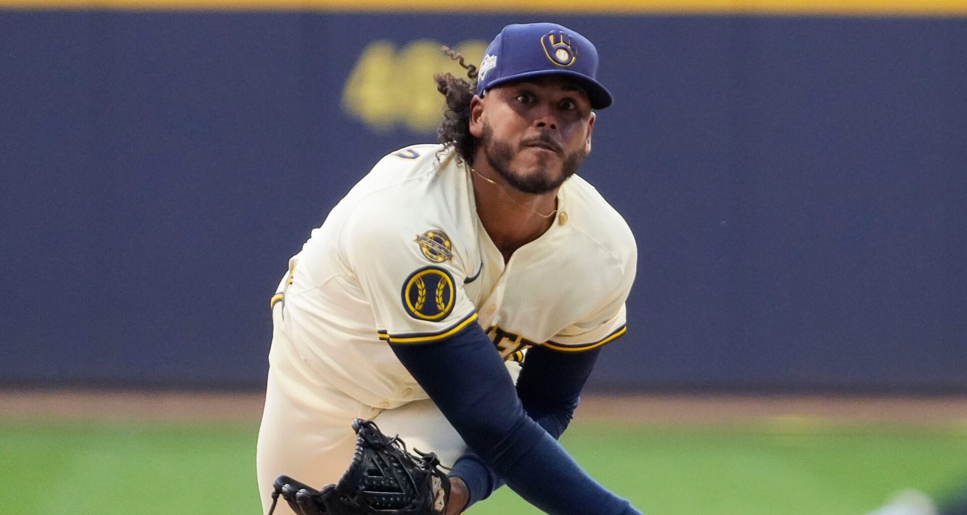 Mets' Freddy Peralta stays sharp with first live batting practice session in Port St. Lucie