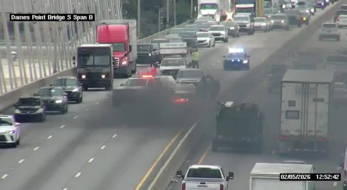 Lanes reopen after vehicle fire on Dames Point Bridge causes backups