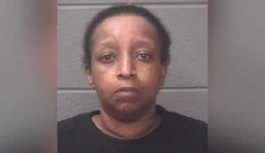 Jacksonville woman charged in convenience store armed robbery