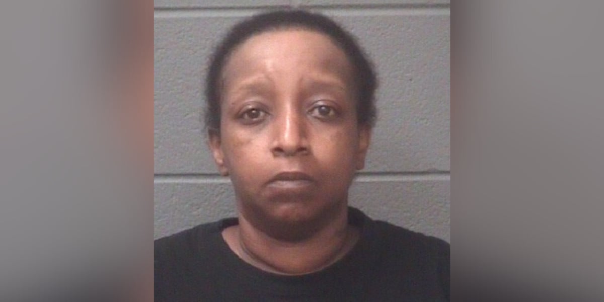 Jacksonville woman charged in convenience store armed robbery