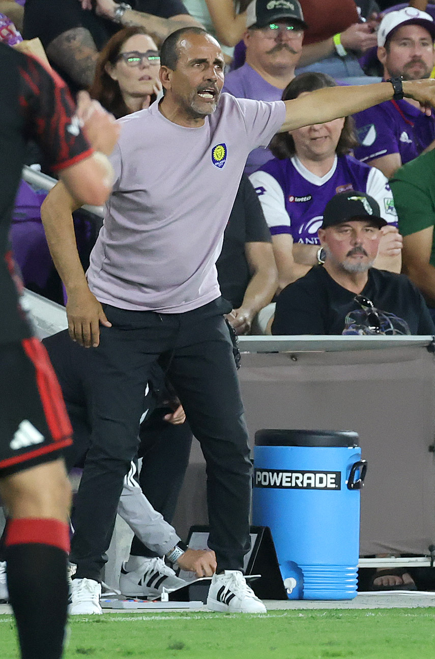 Orlando City head coach Oscar Pareja coaches during the New...