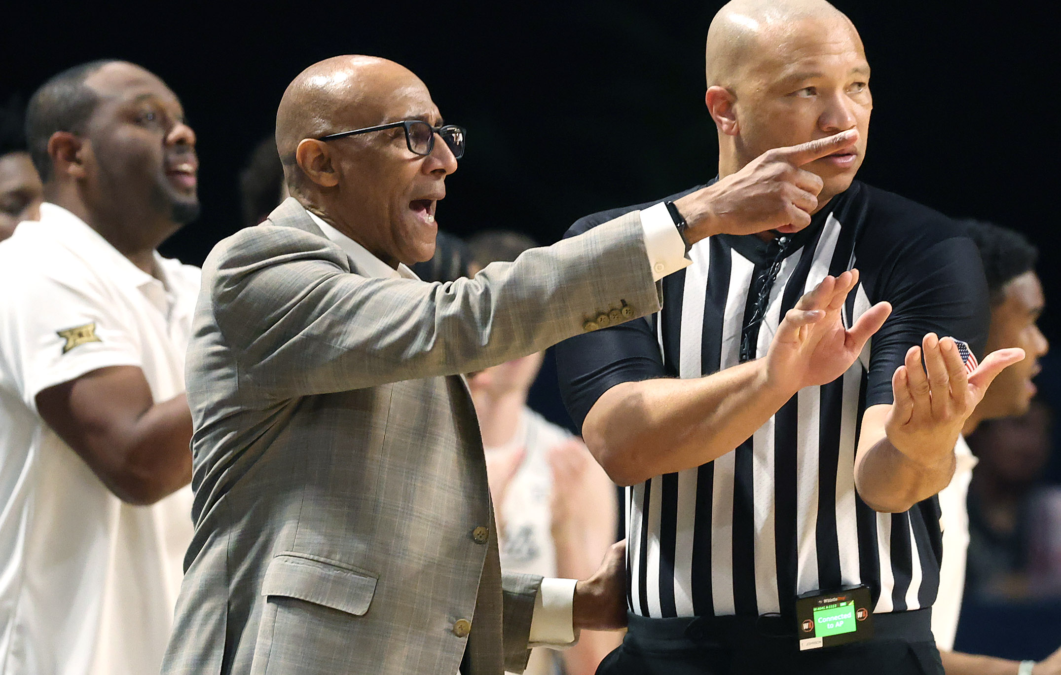 UCF coach Johnny Dawkins makes a point during the TCU...