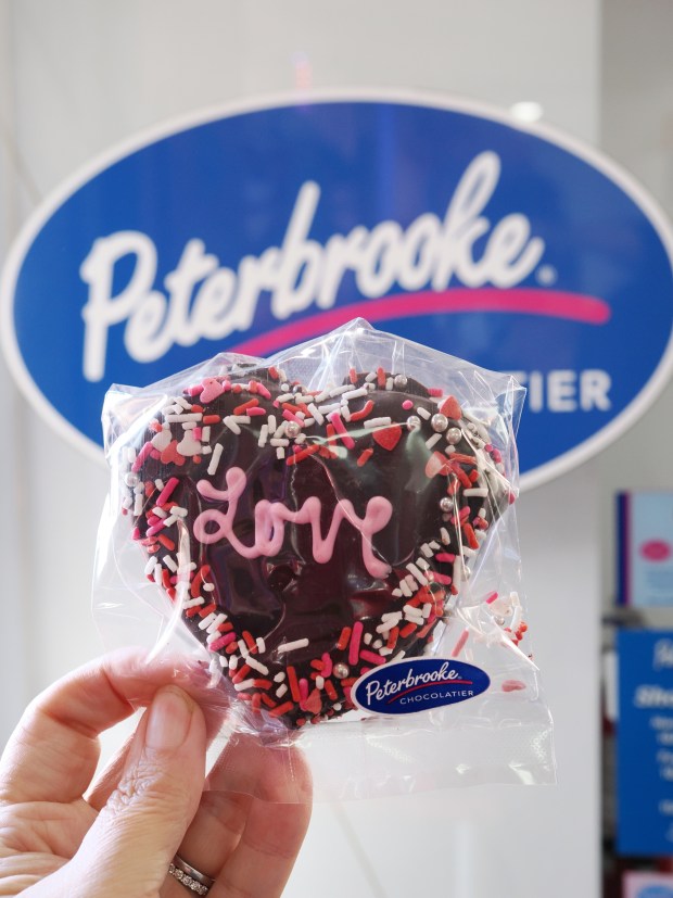 Forgetful friends and lovers, extended hours at Peterbrooke Chocolatier of Winter Park has you covered. (Photo courtesy Lisa Wilk/TasteCookSip.com)