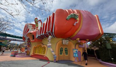 For unknown reasons, the All the Books You Can Read Bookstore in Seuss Landing is closed in Islands of Adventure. Per Team Members, they do not have a full explanation for the closure. It is likely due to a short refurbishment since no announcements have been made by Universal.
