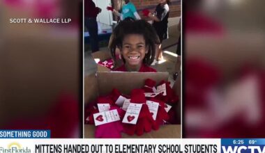 Mittens handed out to elementary school students