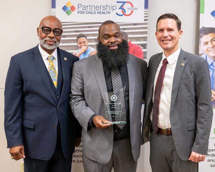 Jacksonville pastor wins Community Leadership Award from FBI for work fighting violent crime